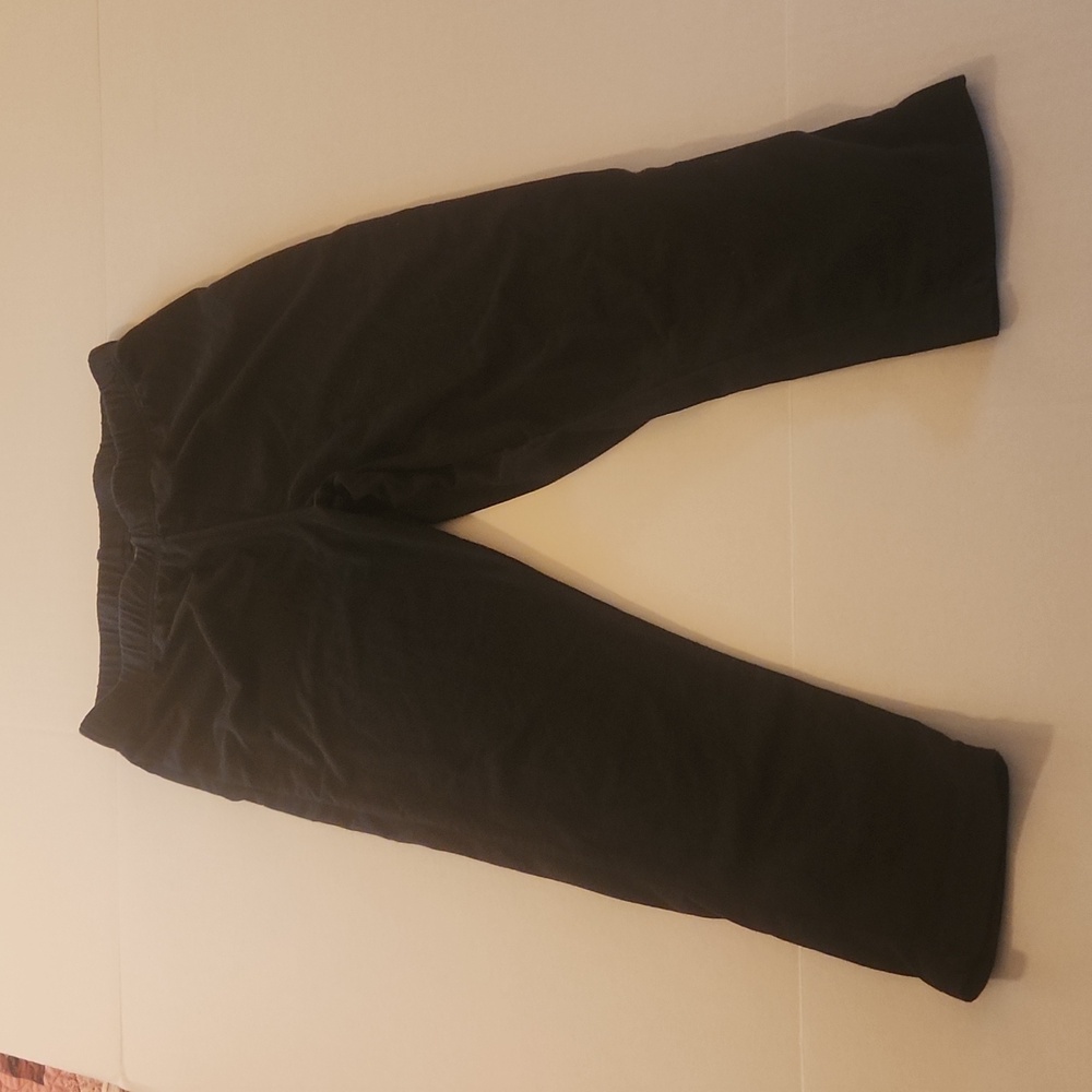 Ladies Black Cotton Knit Capri Leggings, Size M